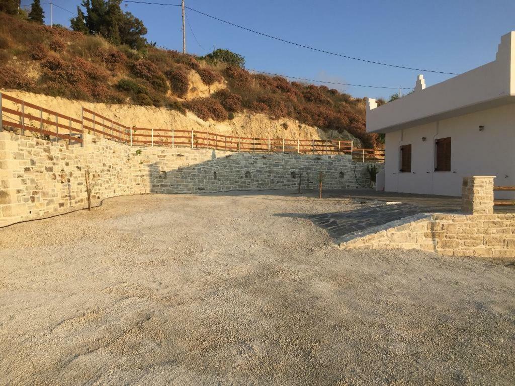 Villas Alexandros Petrino Kalamaki  Exterior photo